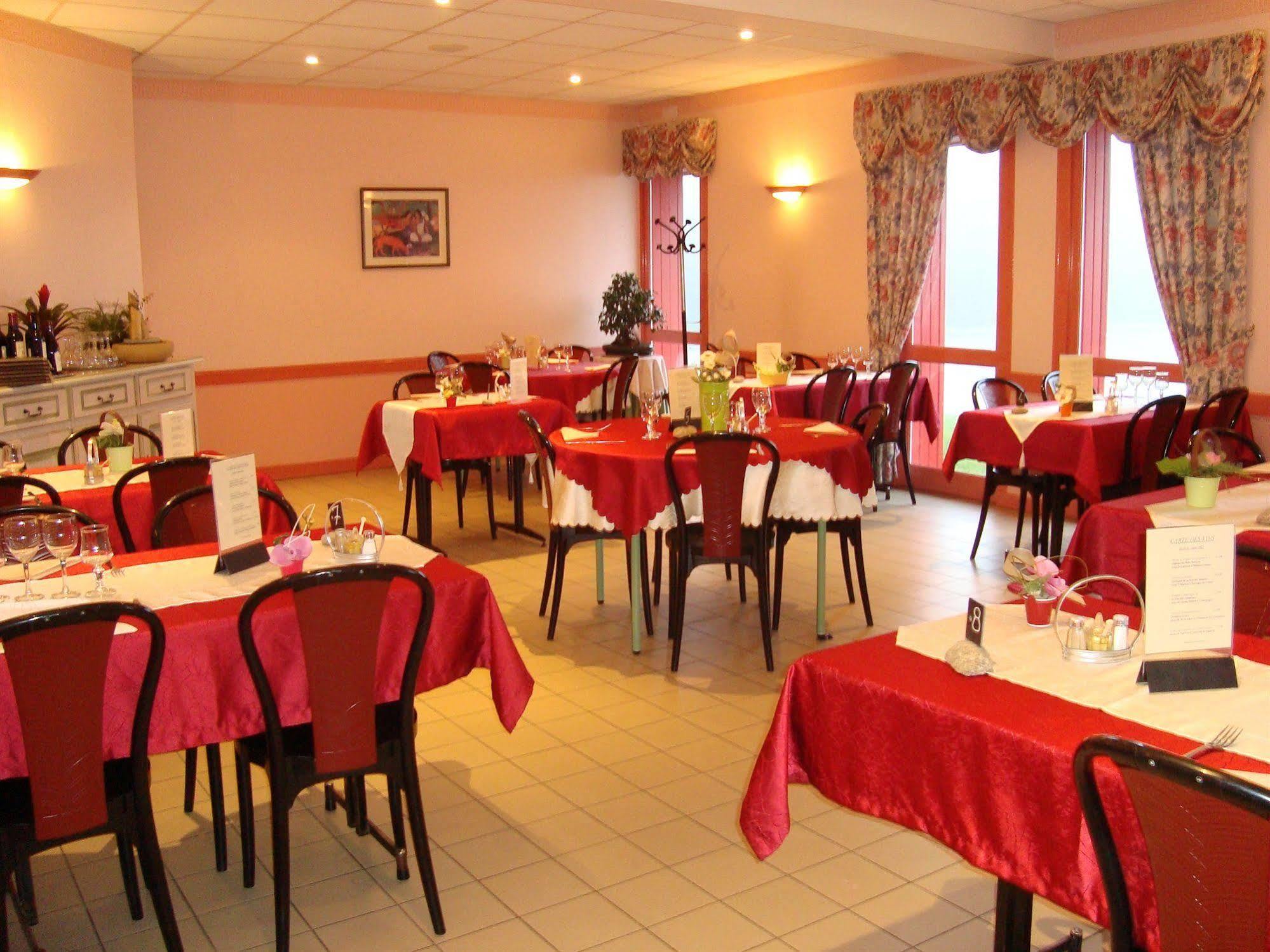 Hotel Le Bretagne Louvigné-de-Bais Kültér fotó